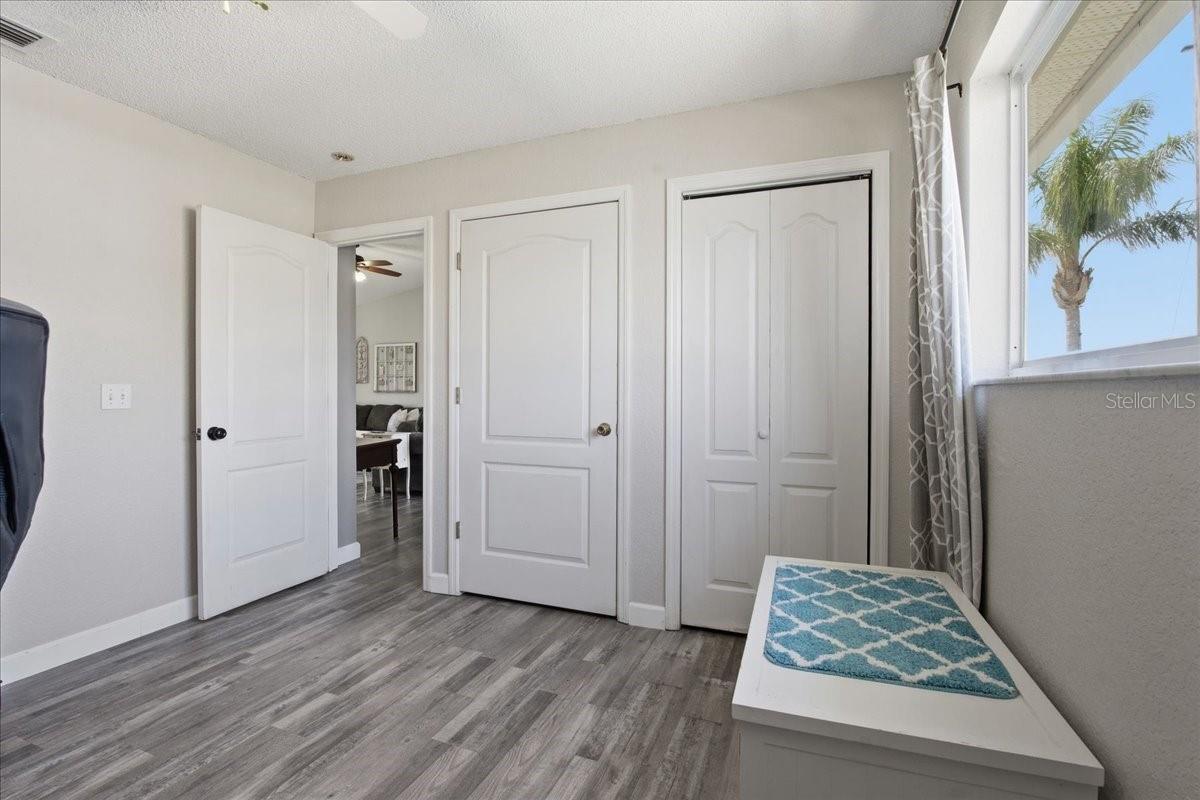 Image 37 of 52 For 7611 Mako Drive