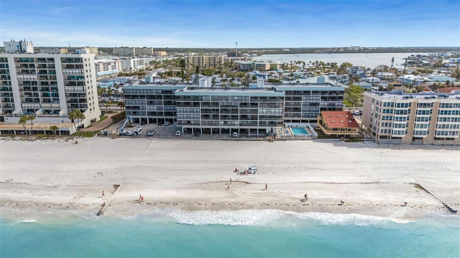 Image 50 of 77 For 14900 Gulf Boulevard 410