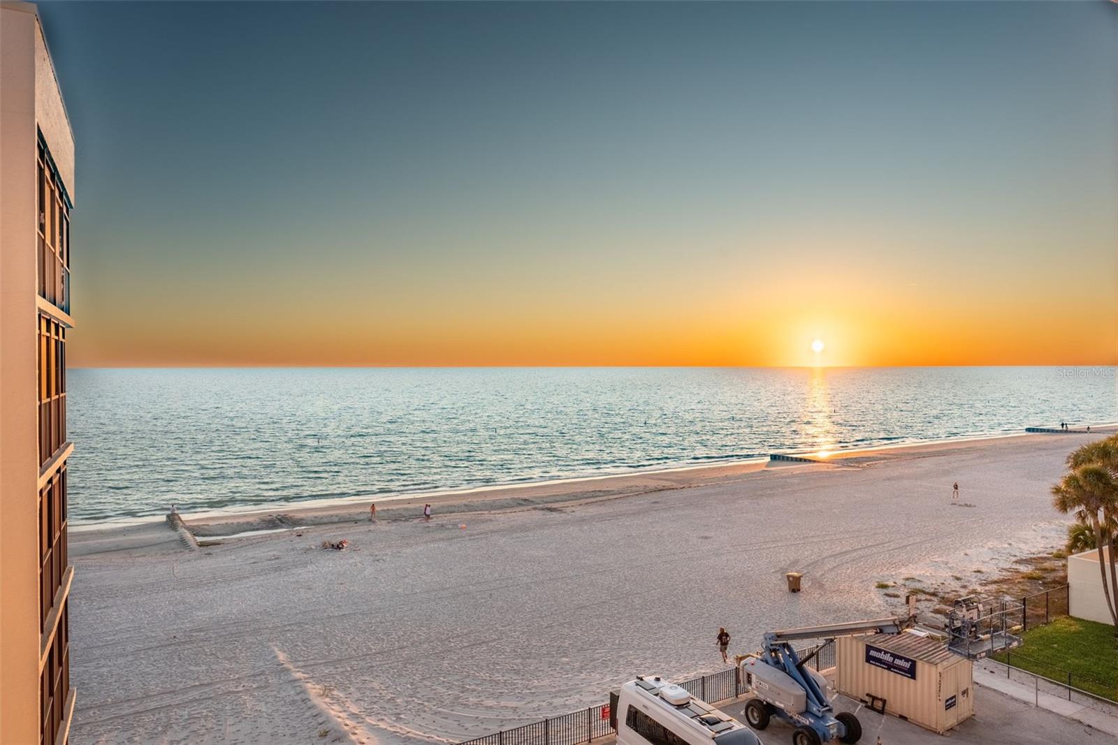 Image 58 of 77 For 14900 Gulf Boulevard 410