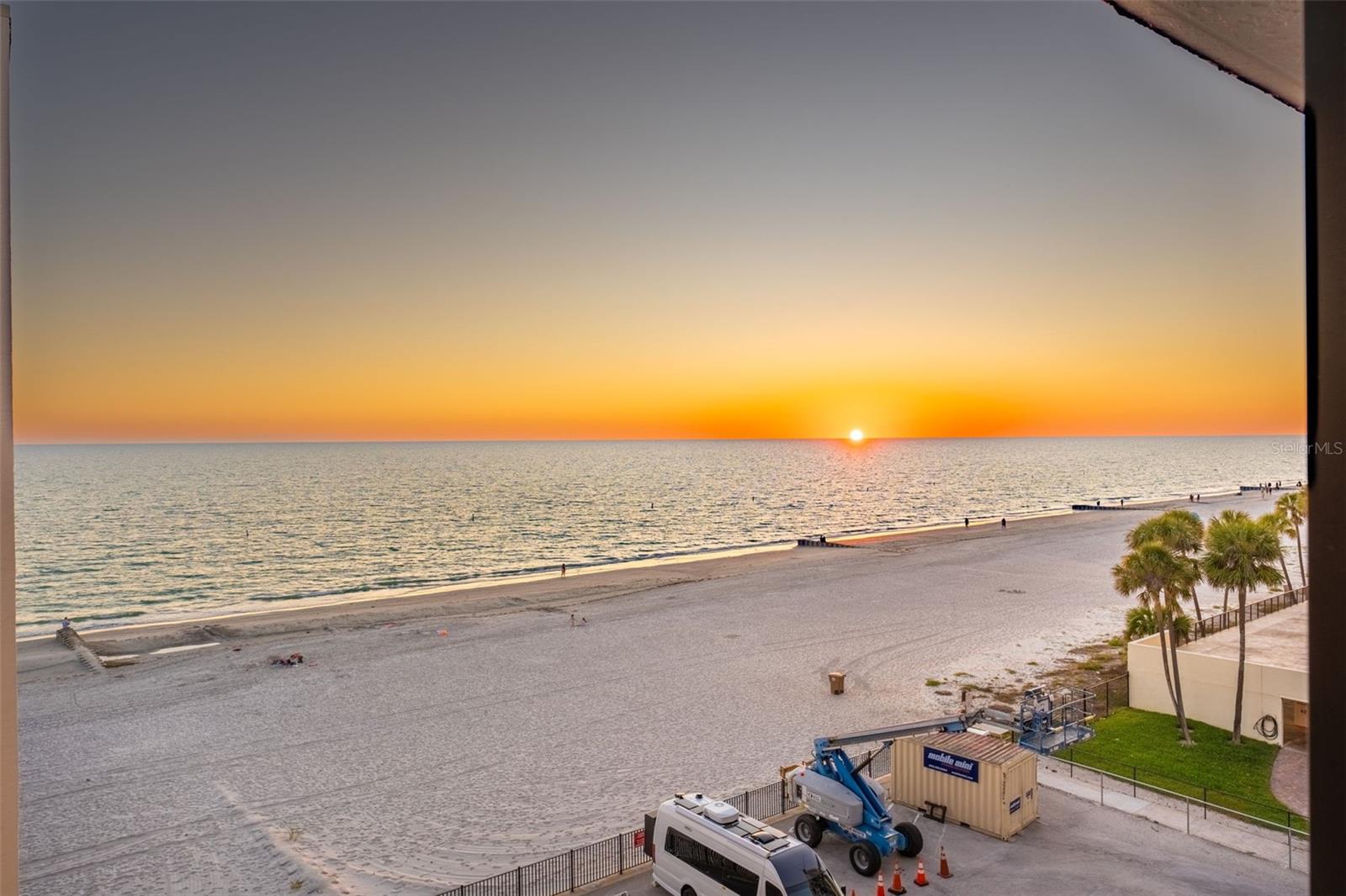 Image 59 of 77 For 14900 Gulf Boulevard 410