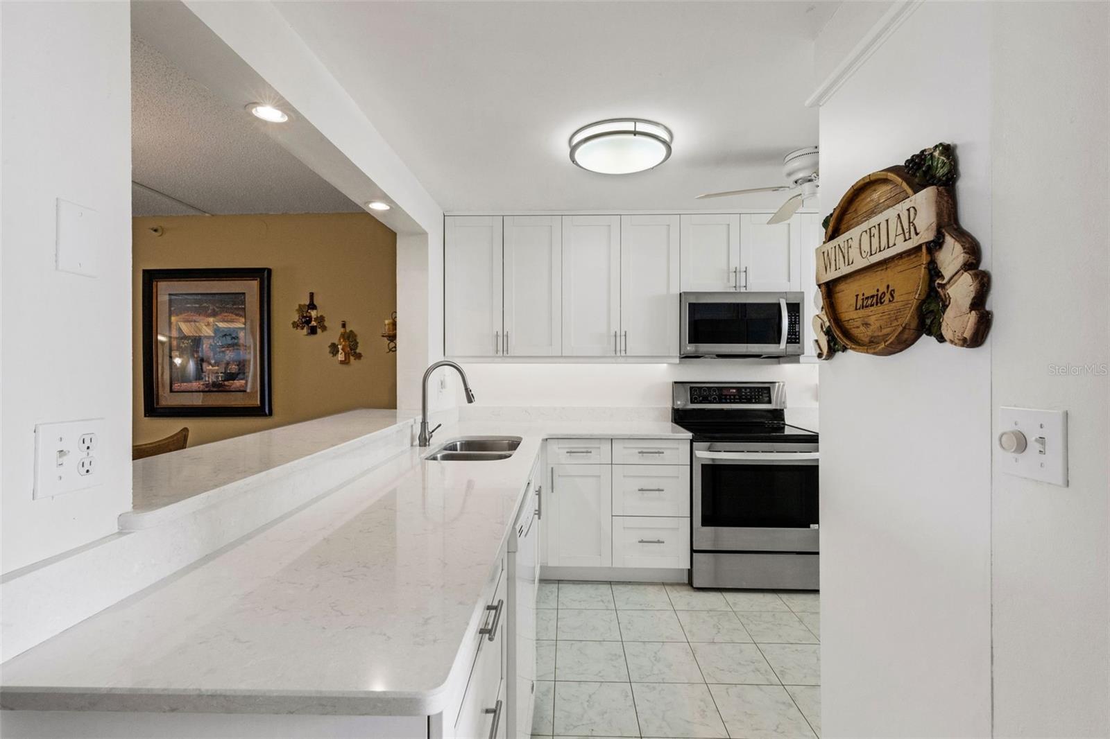 Image 8 of 77 For 14900 Gulf Boulevard 410