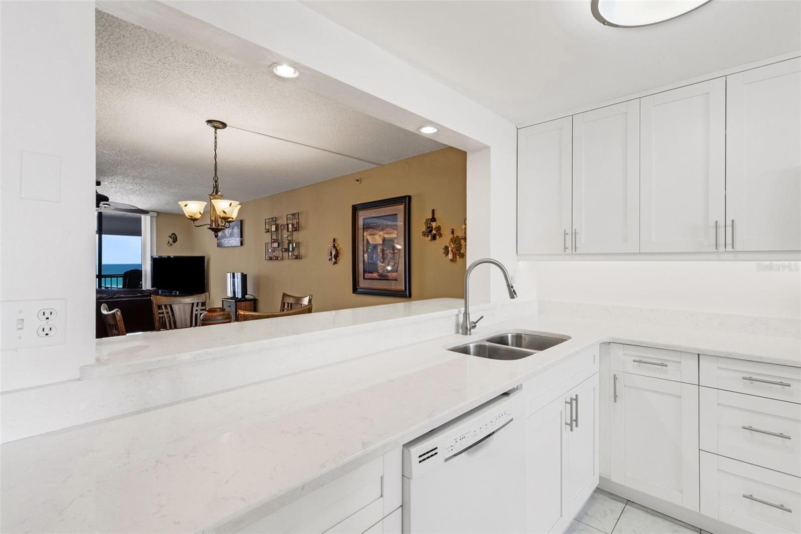 Image 9 of 77 For 14900 Gulf Boulevard 410