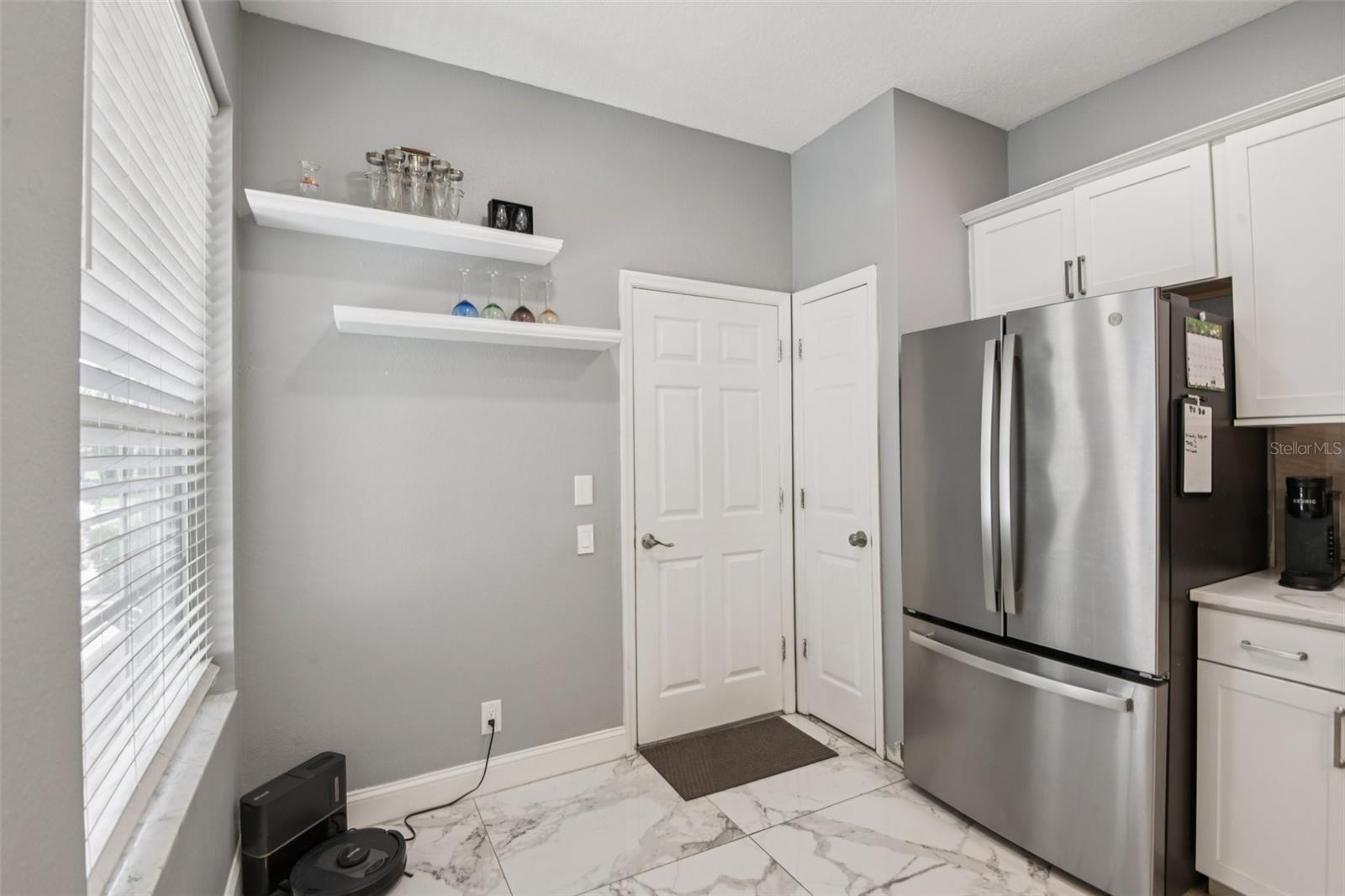 Image 11 of 31 For 3661 Country Pointe Place