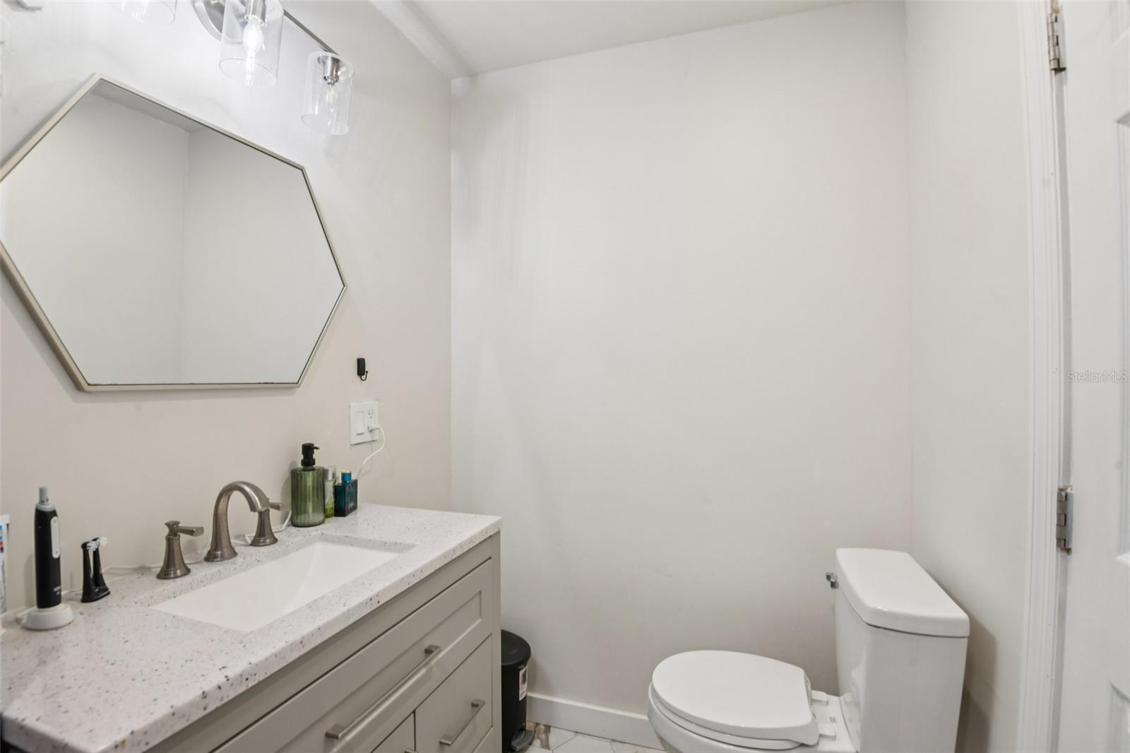 Image 18 of 31 For 3661 Country Pointe Place