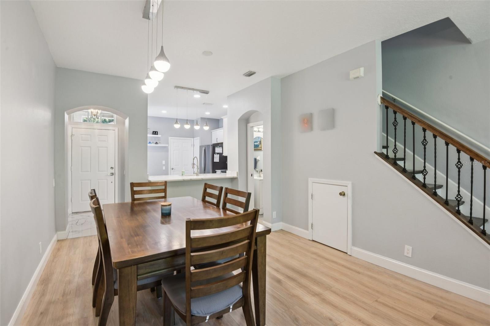 Image 7 of 31 For 3661 Country Pointe Place