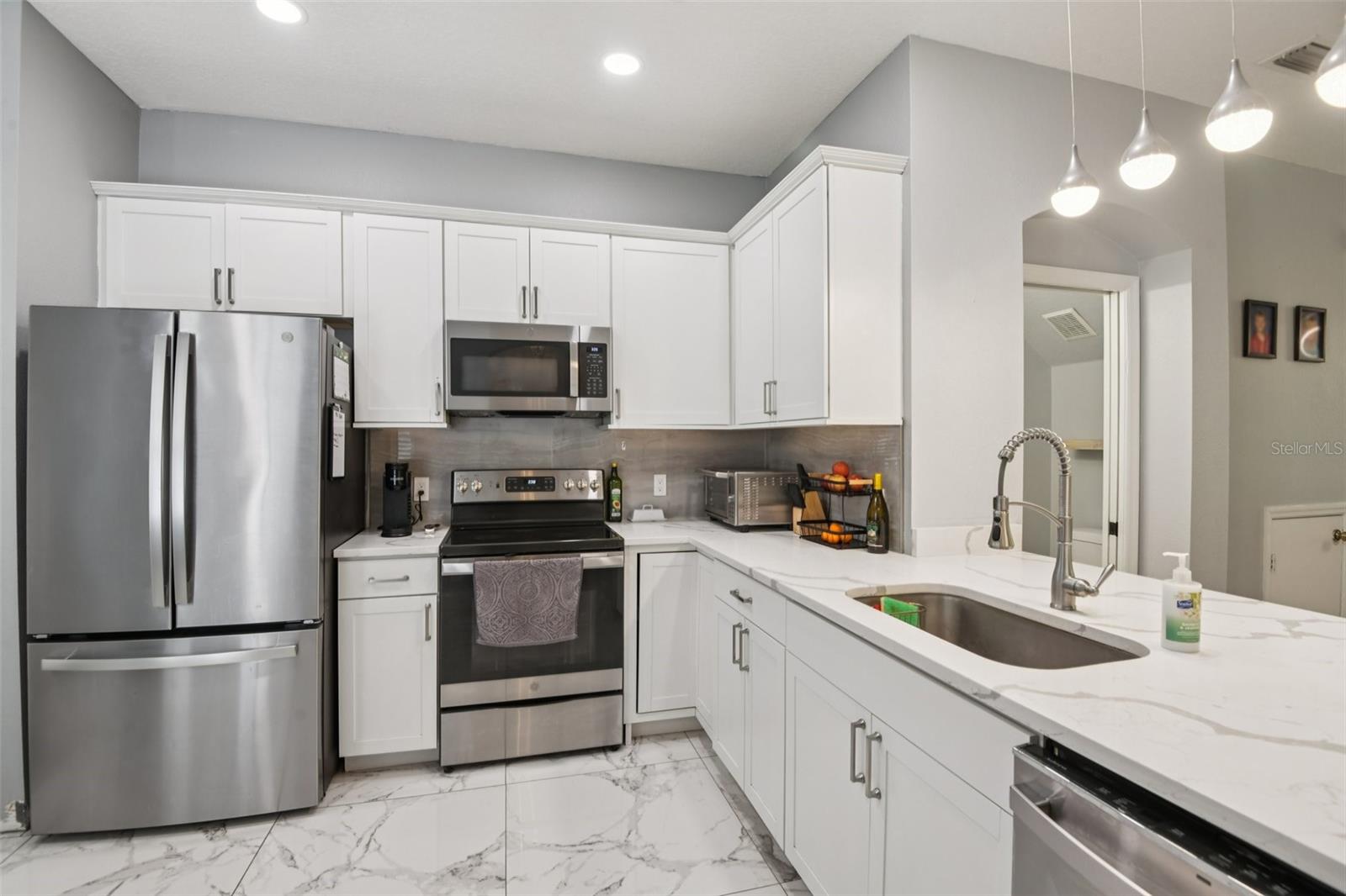 Image 8 of 31 For 3661 Country Pointe Place