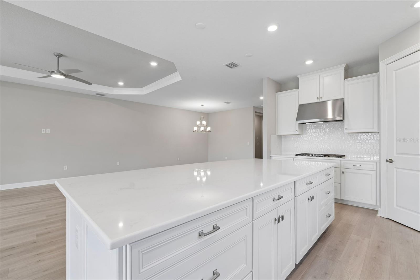 Listing photo id 10 for 4292 Graticola Road