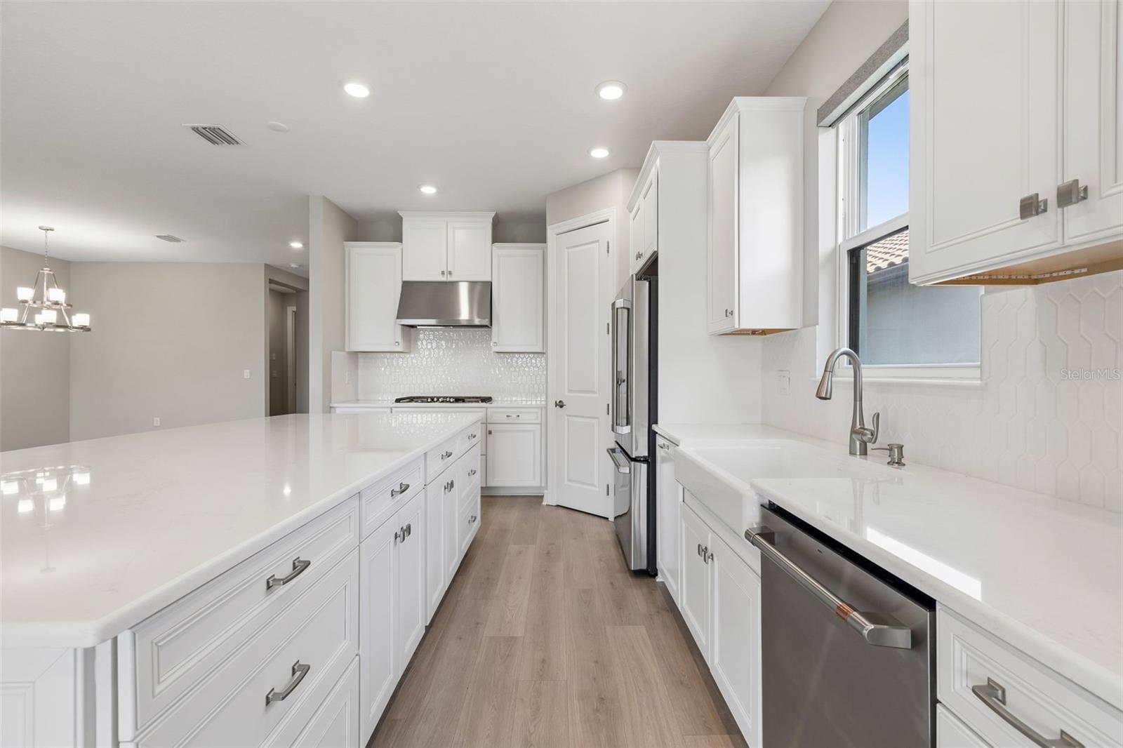 Listing photo id 11 for 4292 Graticola Road