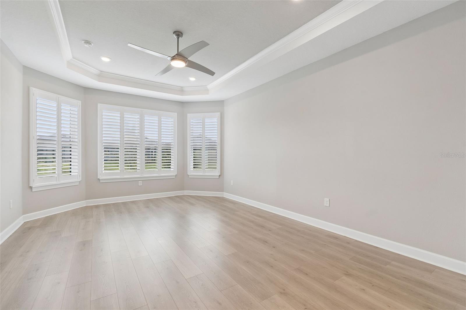 Listing photo id 15 for 4292 Graticola Road