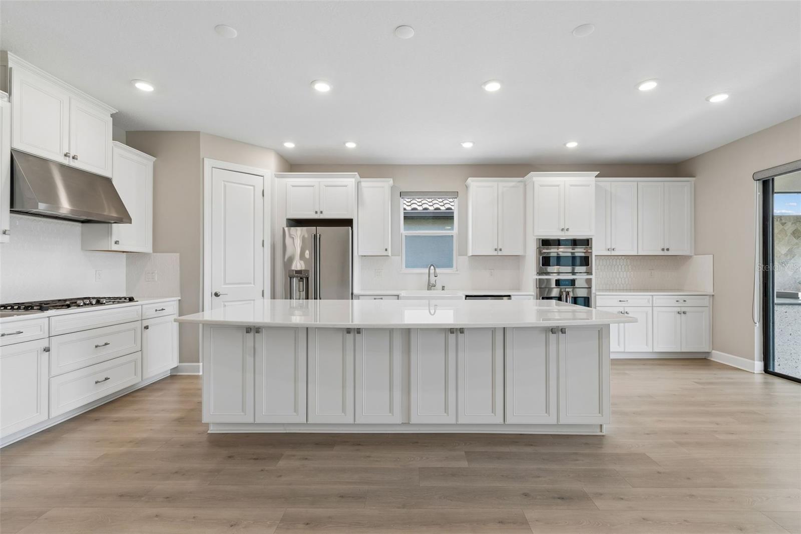 Listing photo id 0 for 4292 Graticola Road