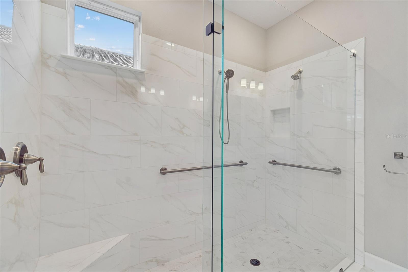 Listing photo id 18 for 4292 Graticola Road