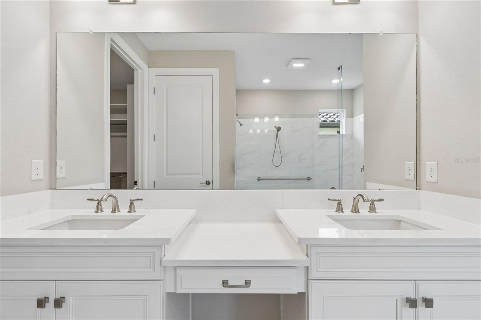 Listing photo id 24 for 4292 Graticola Road