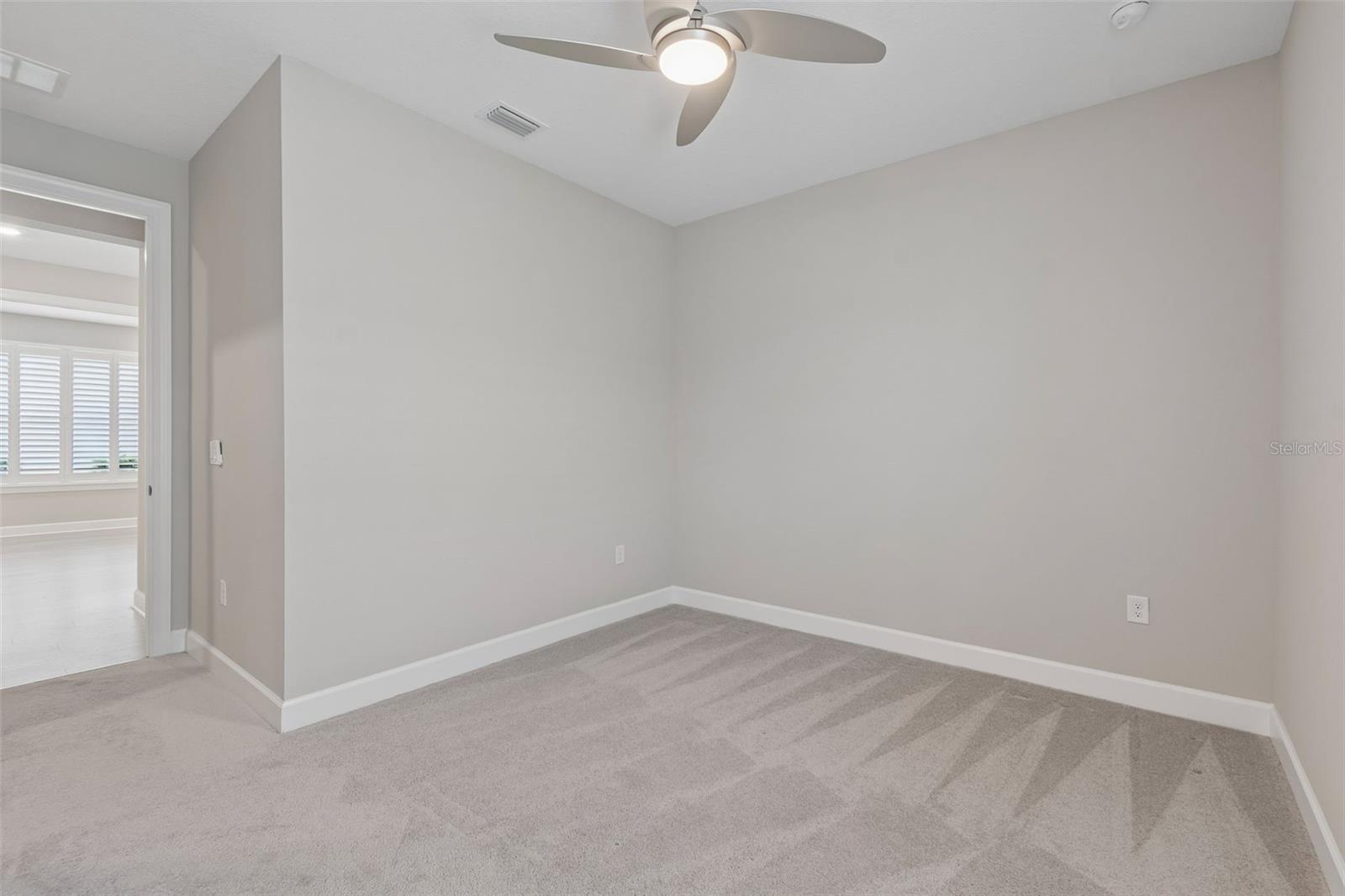 Listing photo id 32 for 4292 Graticola Road