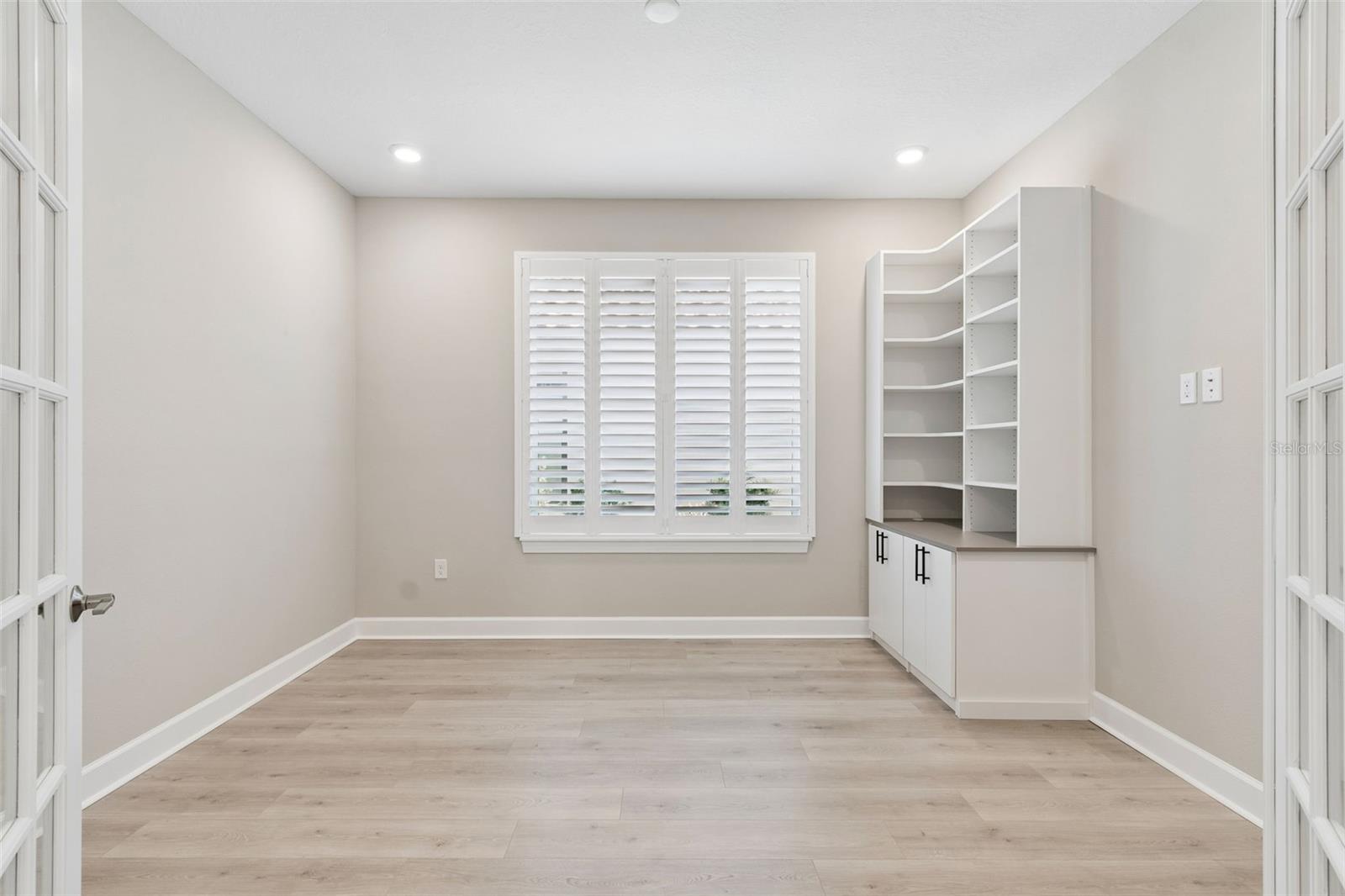 Listing photo id 36 for 4292 Graticola Road