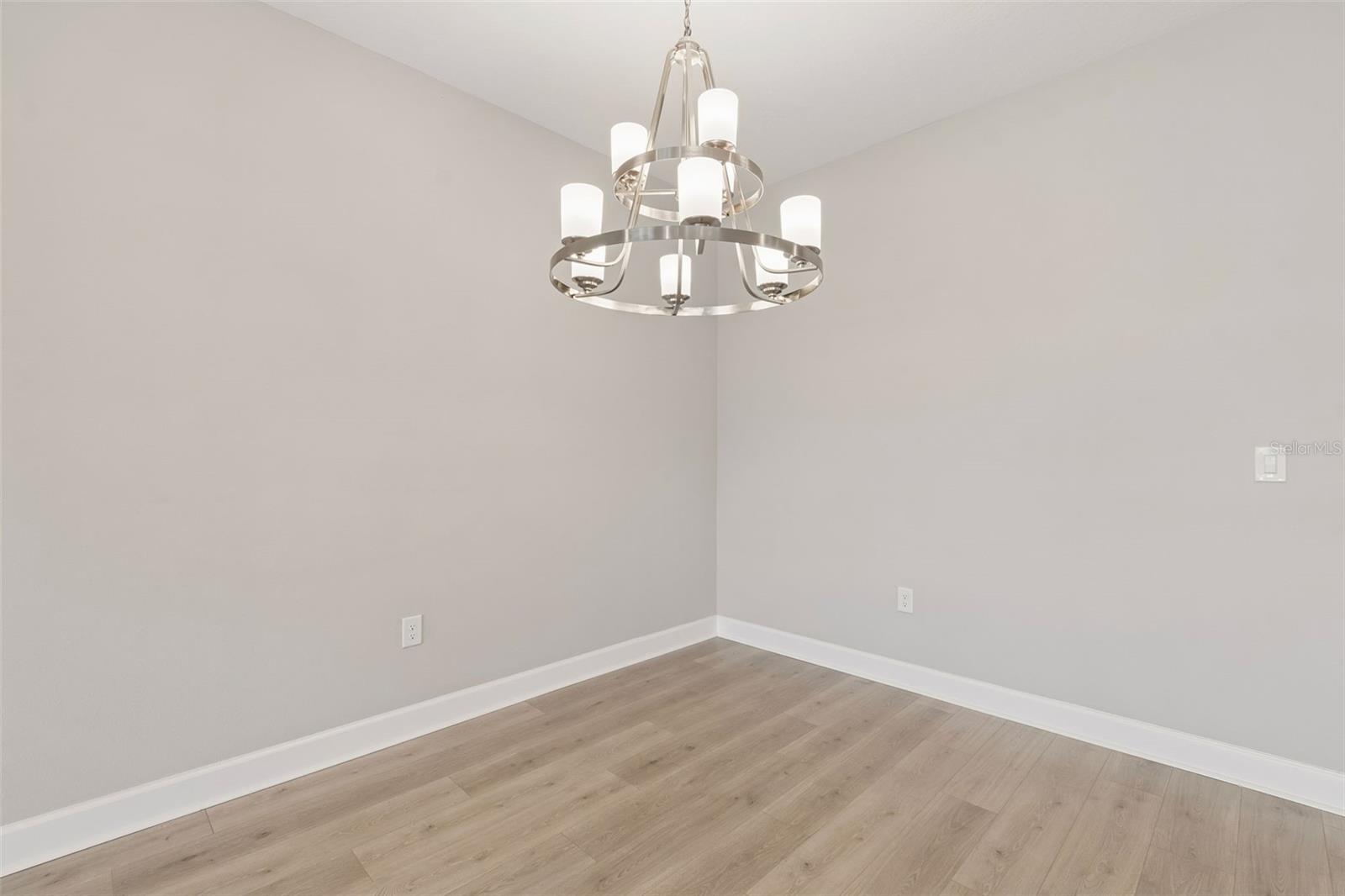 Listing photo id 39 for 4292 Graticola Road