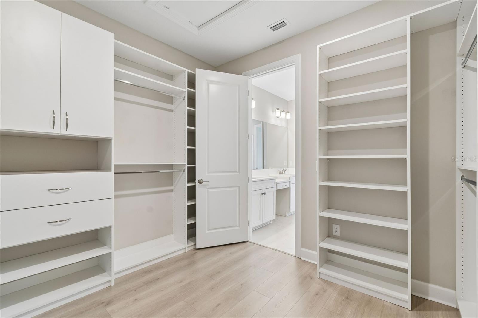 Listing photo id 50 for 4292 Graticola Road