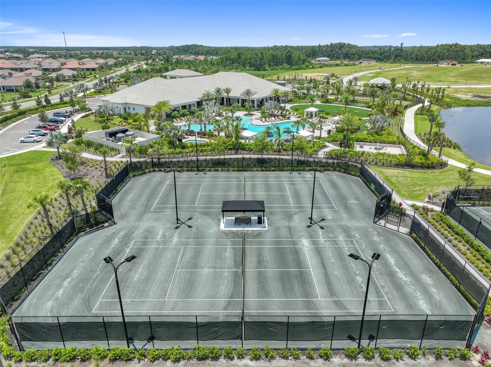 Listing photo id 67 for 4292 Graticola Road