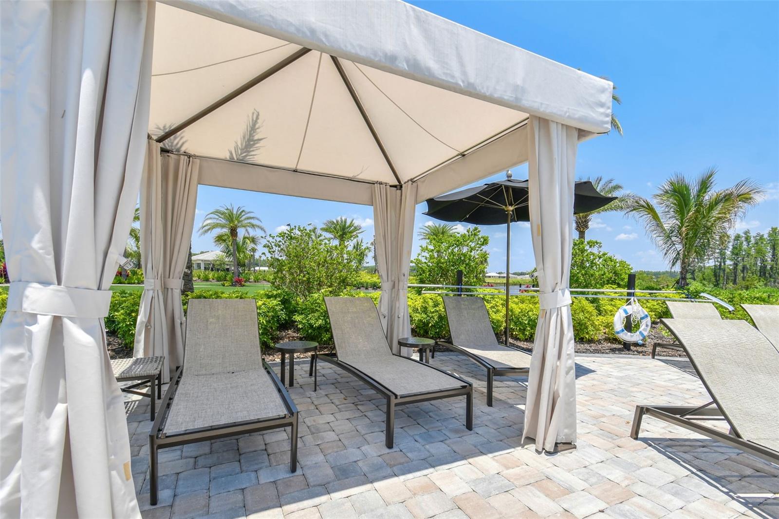 Listing photo id 82 for 4292 Graticola Road