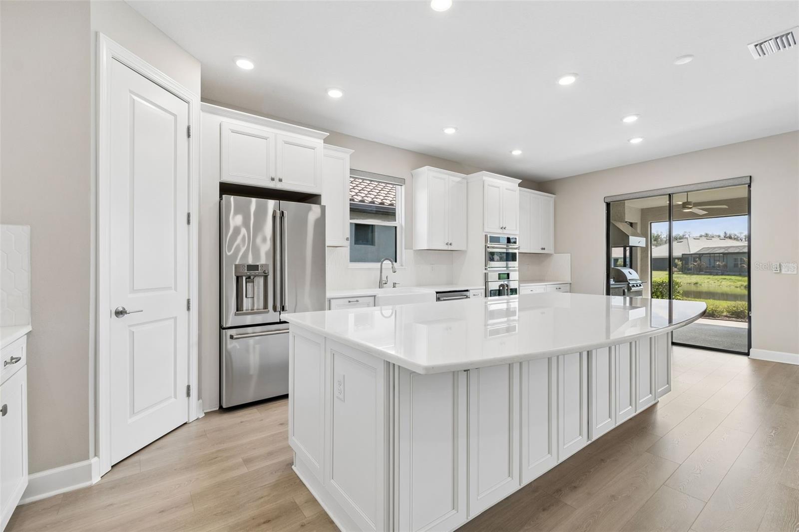 Listing photo id 7 for 4292 Graticola Road