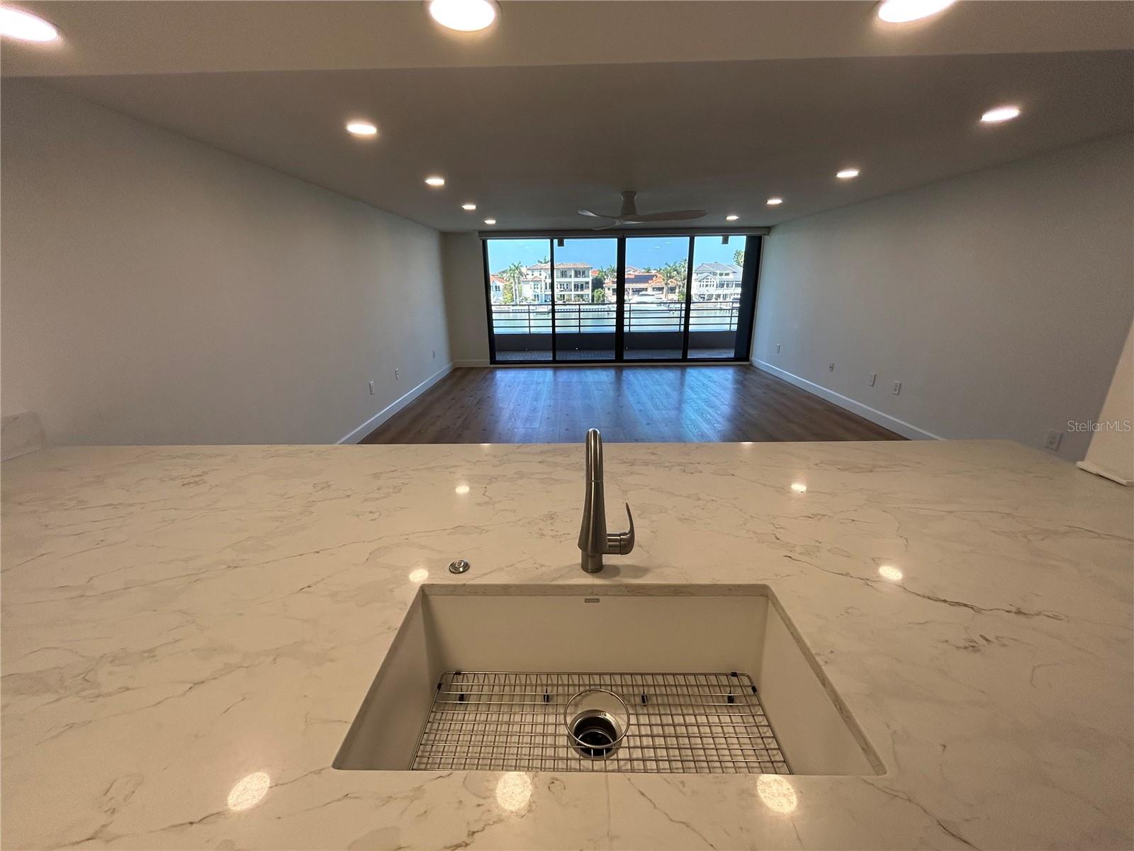 Image 11 of 59 For 6260 Kipps Colony Court 203