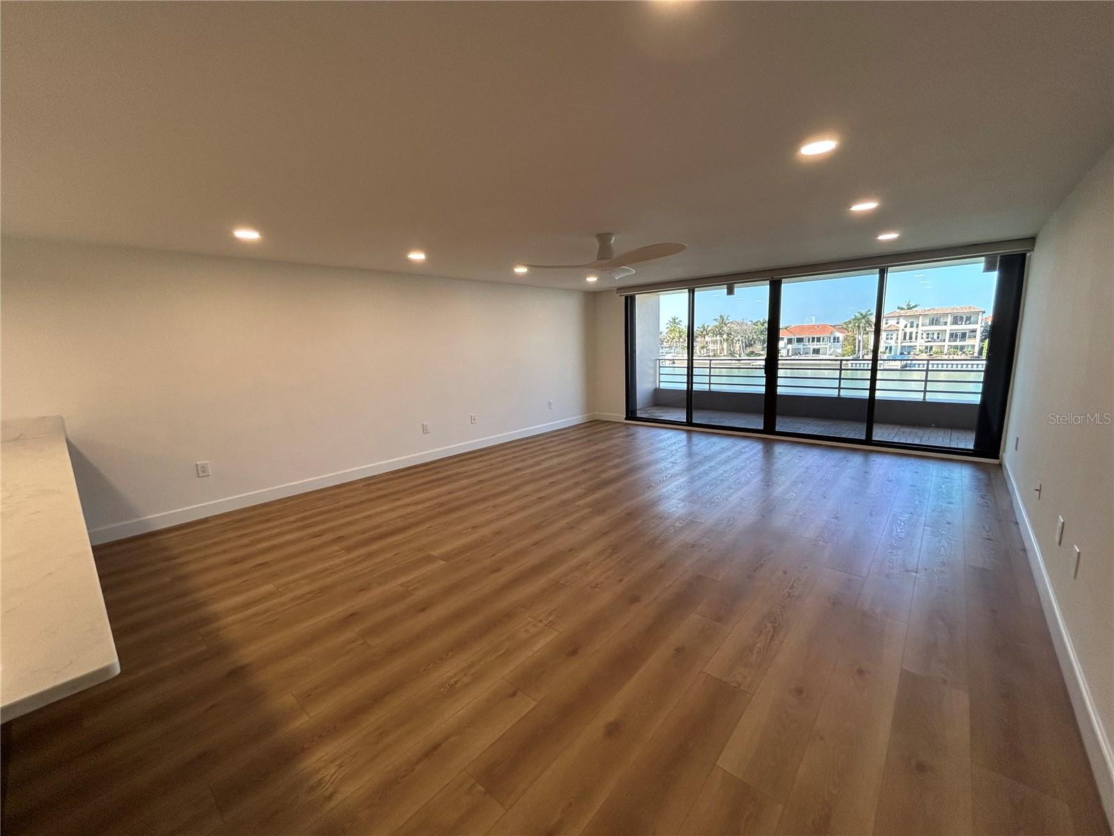 Image 13 of 59 For 6260 Kipps Colony Court 203