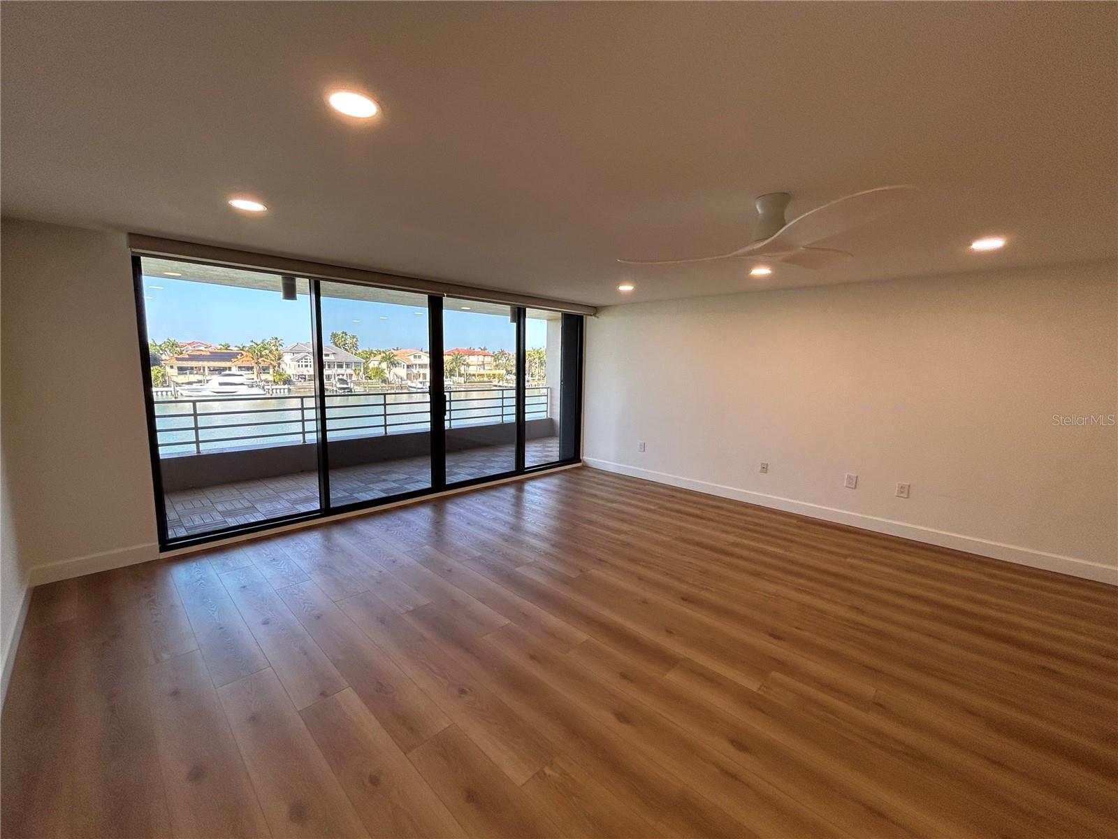 Image 14 of 59 For 6260 Kipps Colony Court 203