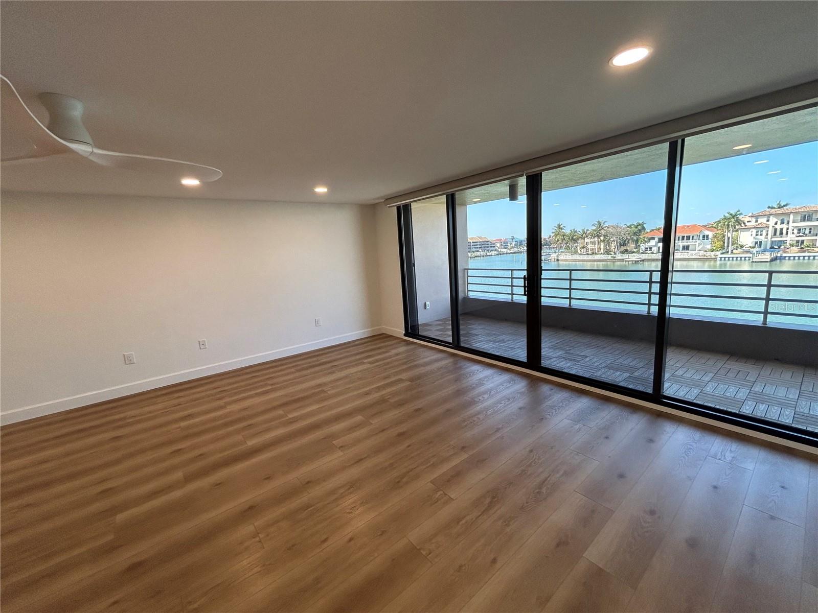 Image 15 of 59 For 6260 Kipps Colony Court 203