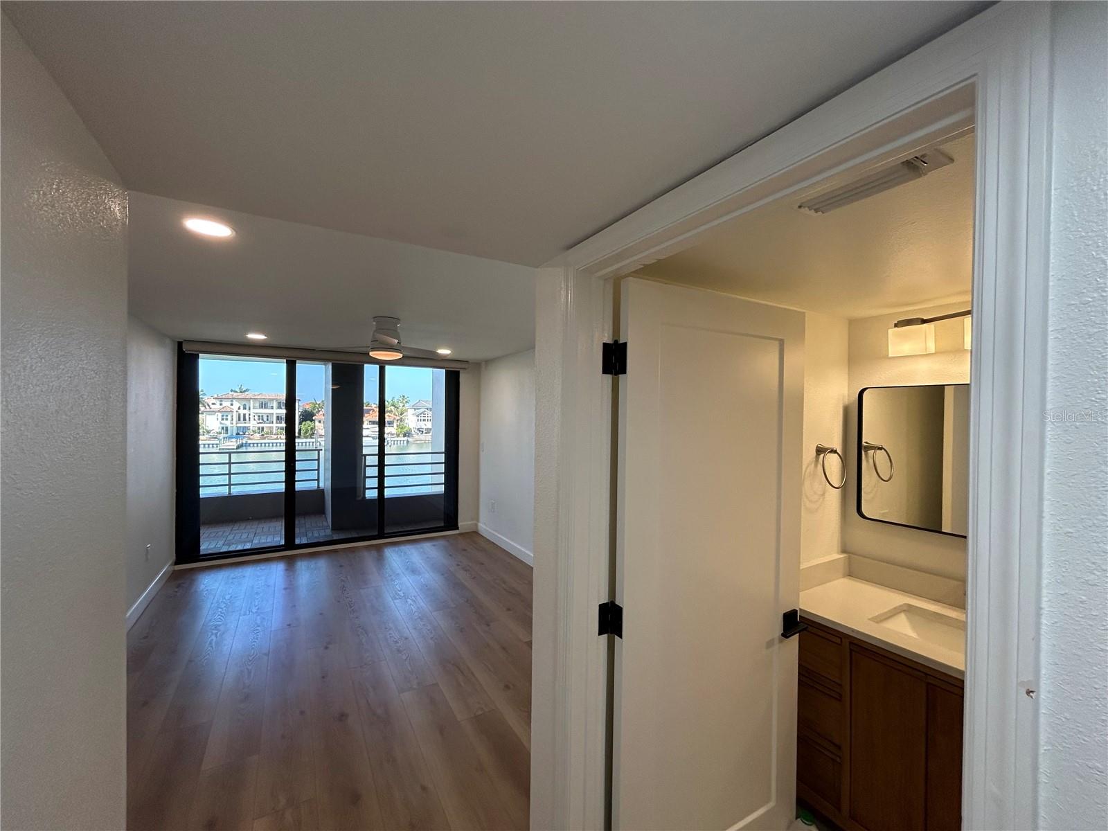 Image 16 of 59 For 6260 Kipps Colony Court 203