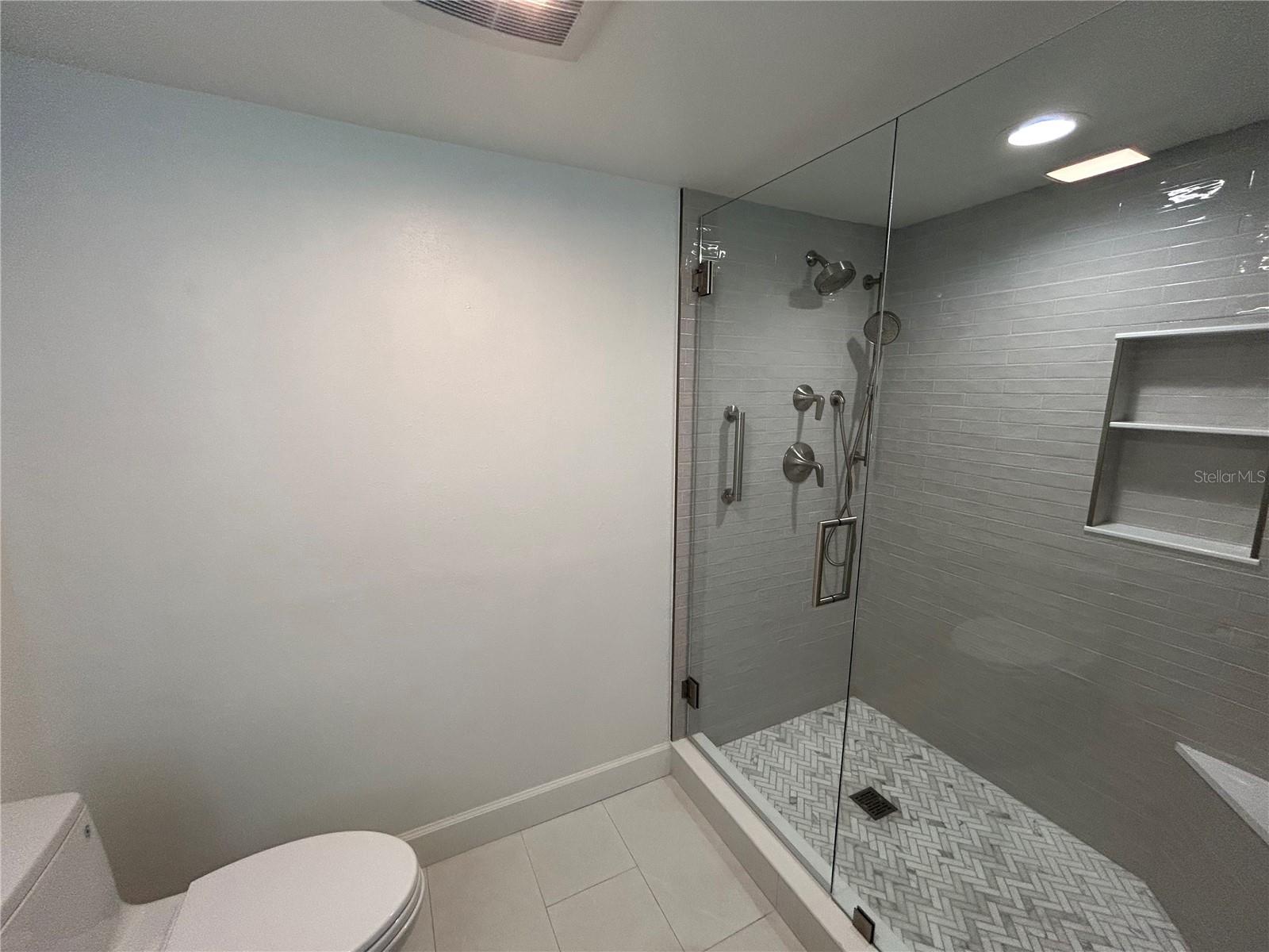 Image 23 of 59 For 6260 Kipps Colony Court 203