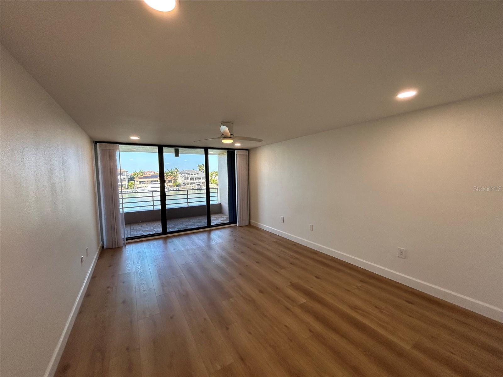 Image 31 of 59 For 6260 Kipps Colony Court 203