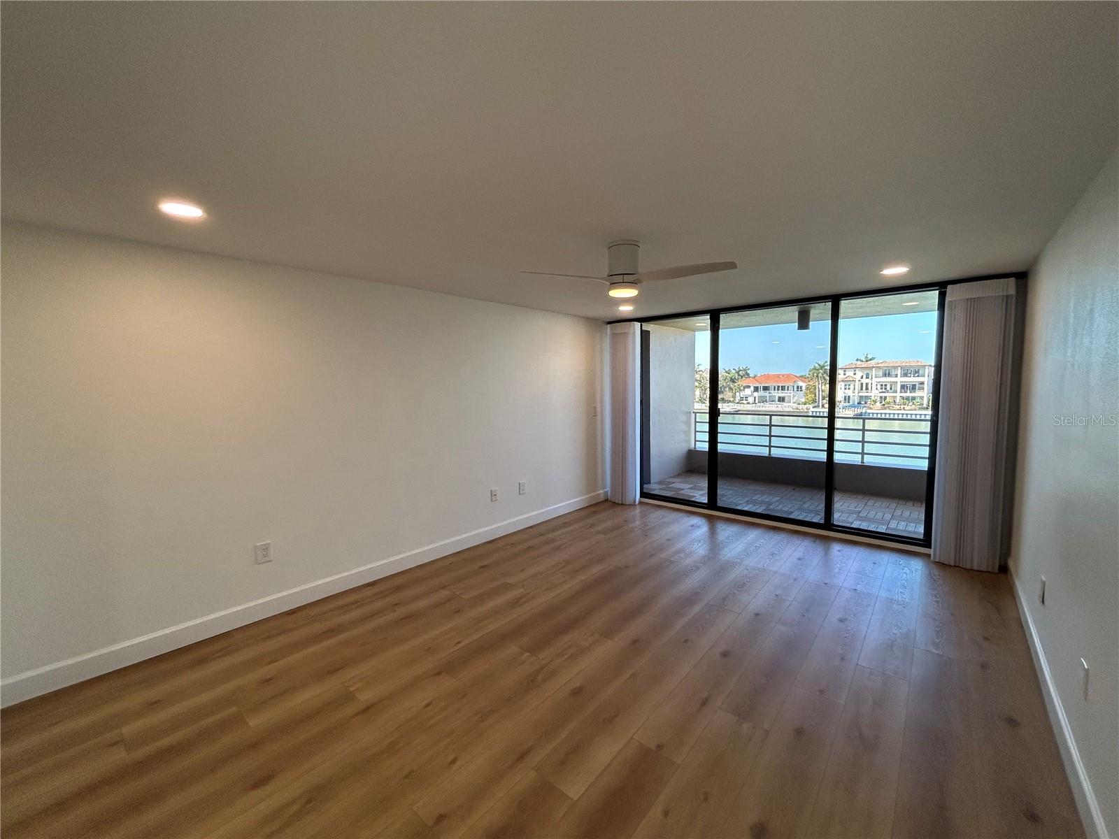 Image 32 of 59 For 6260 Kipps Colony Court 203