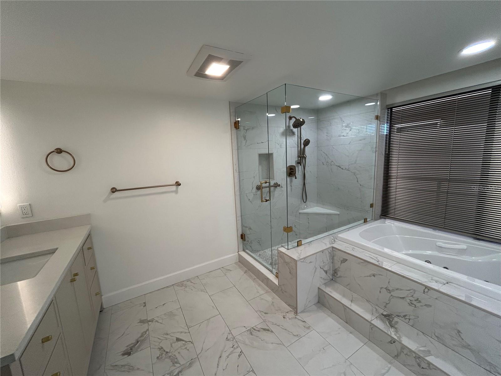 Image 35 of 59 For 6260 Kipps Colony Court 203