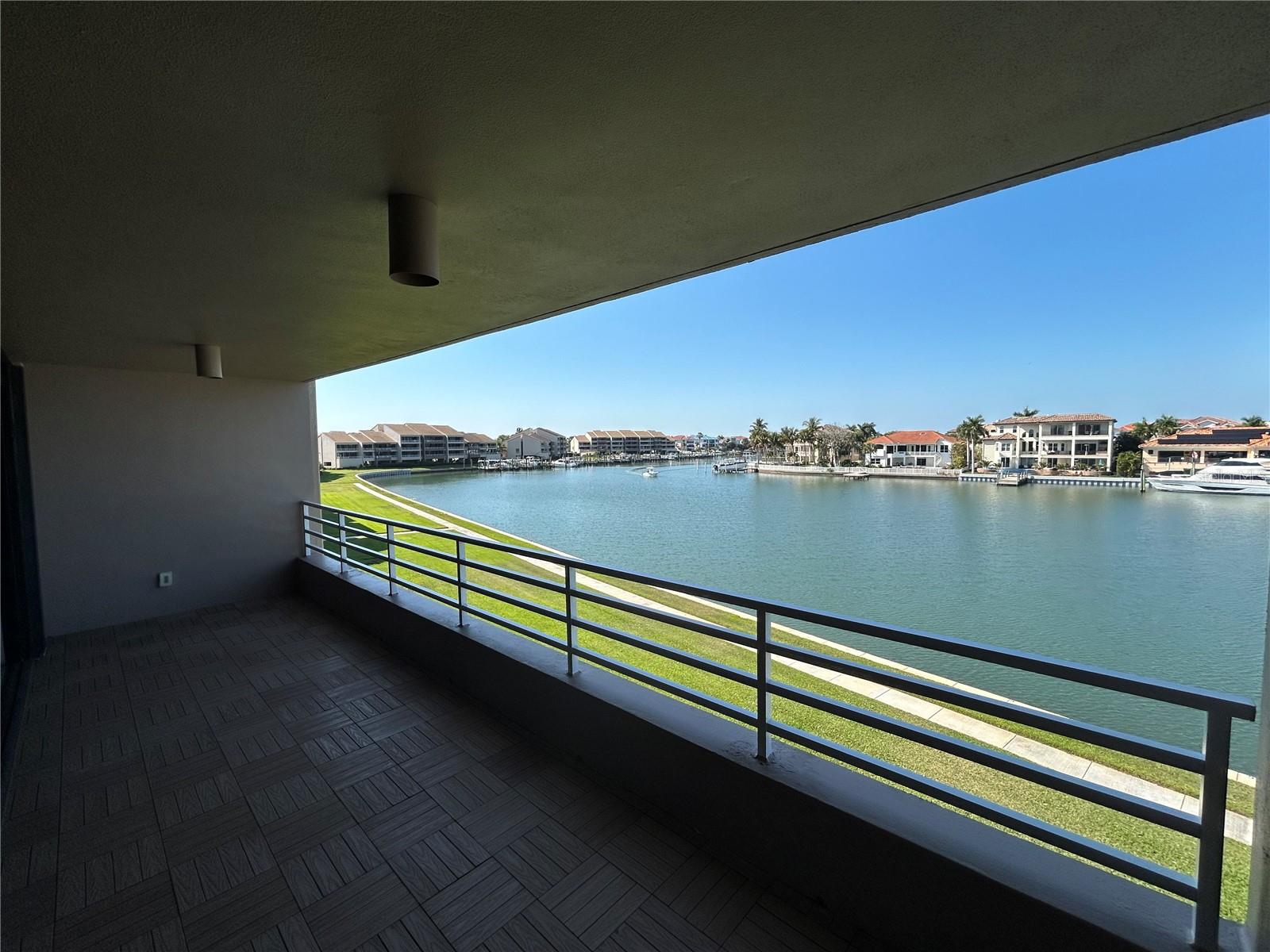 Image 39 of 59 For 6260 Kipps Colony Court 203