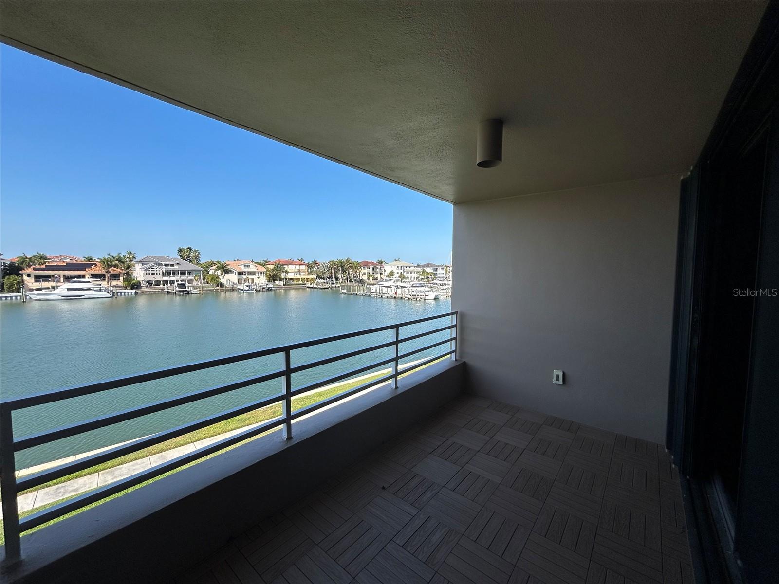 Image 40 of 59 For 6260 Kipps Colony Court 203