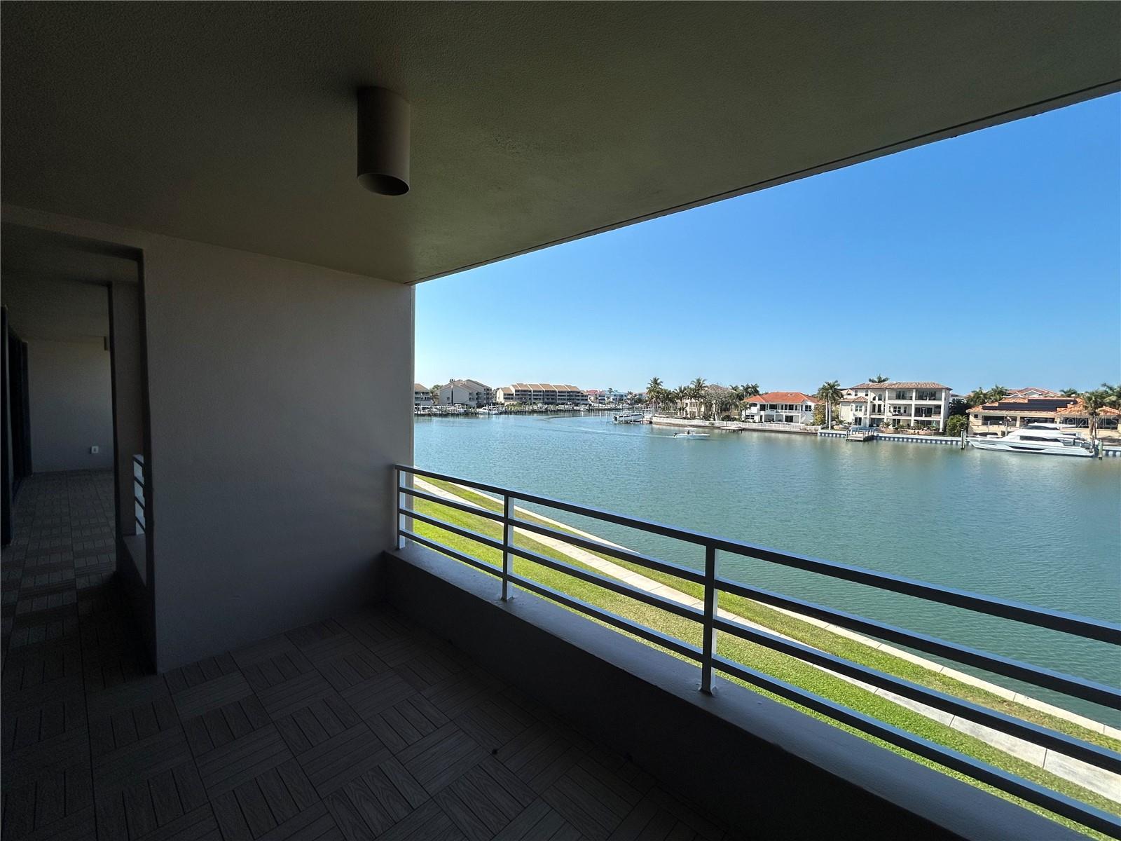 Image 41 of 59 For 6260 Kipps Colony Court 203