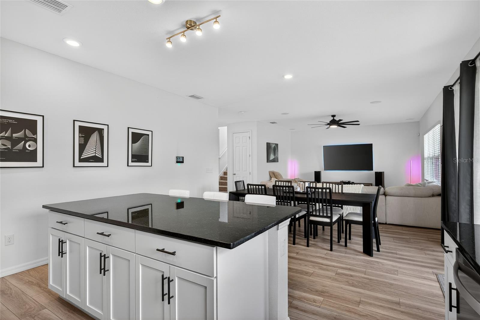 Image 8 of 51 For 3996 Reflection Dock Drive