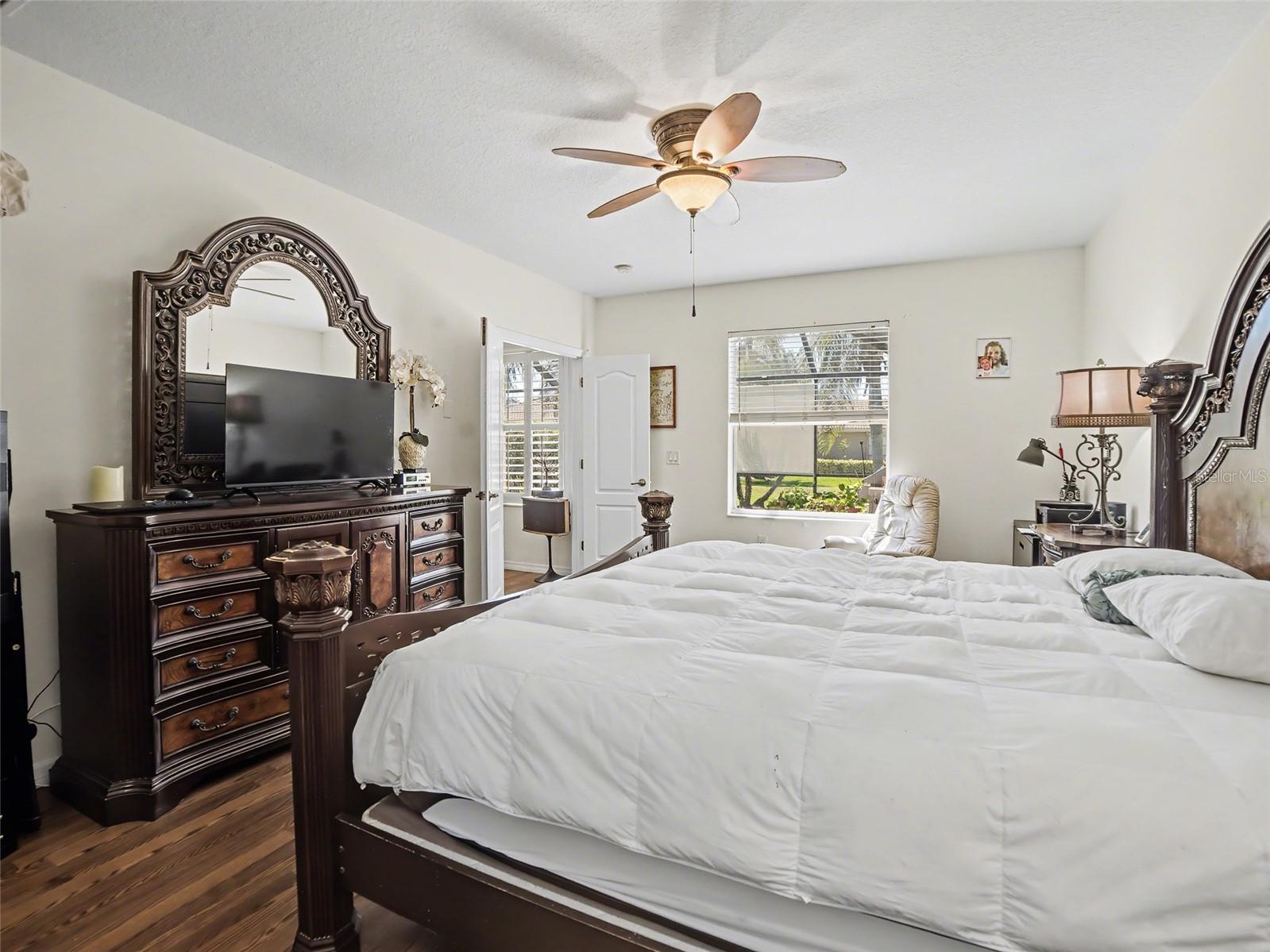 Image 14 of 46 For 8222 Haven Harbour Way