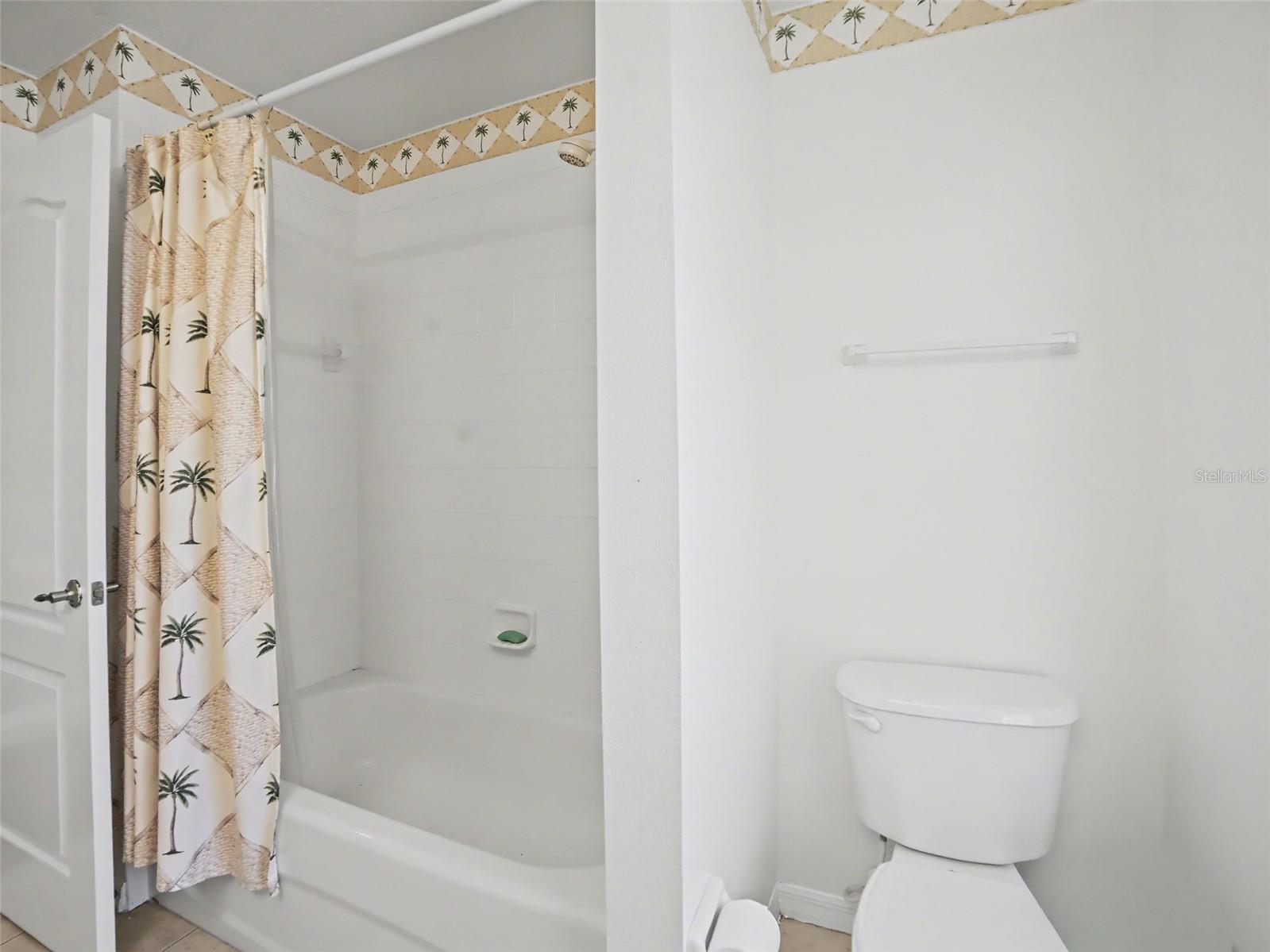 Image 23 of 46 For 8222 Haven Harbour Way