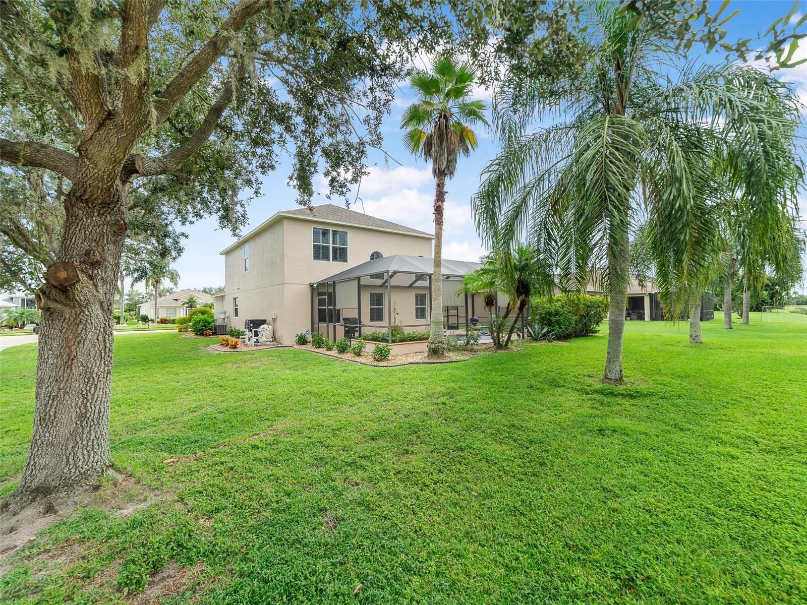 Image 26 of 46 For 8222 Haven Harbour Way