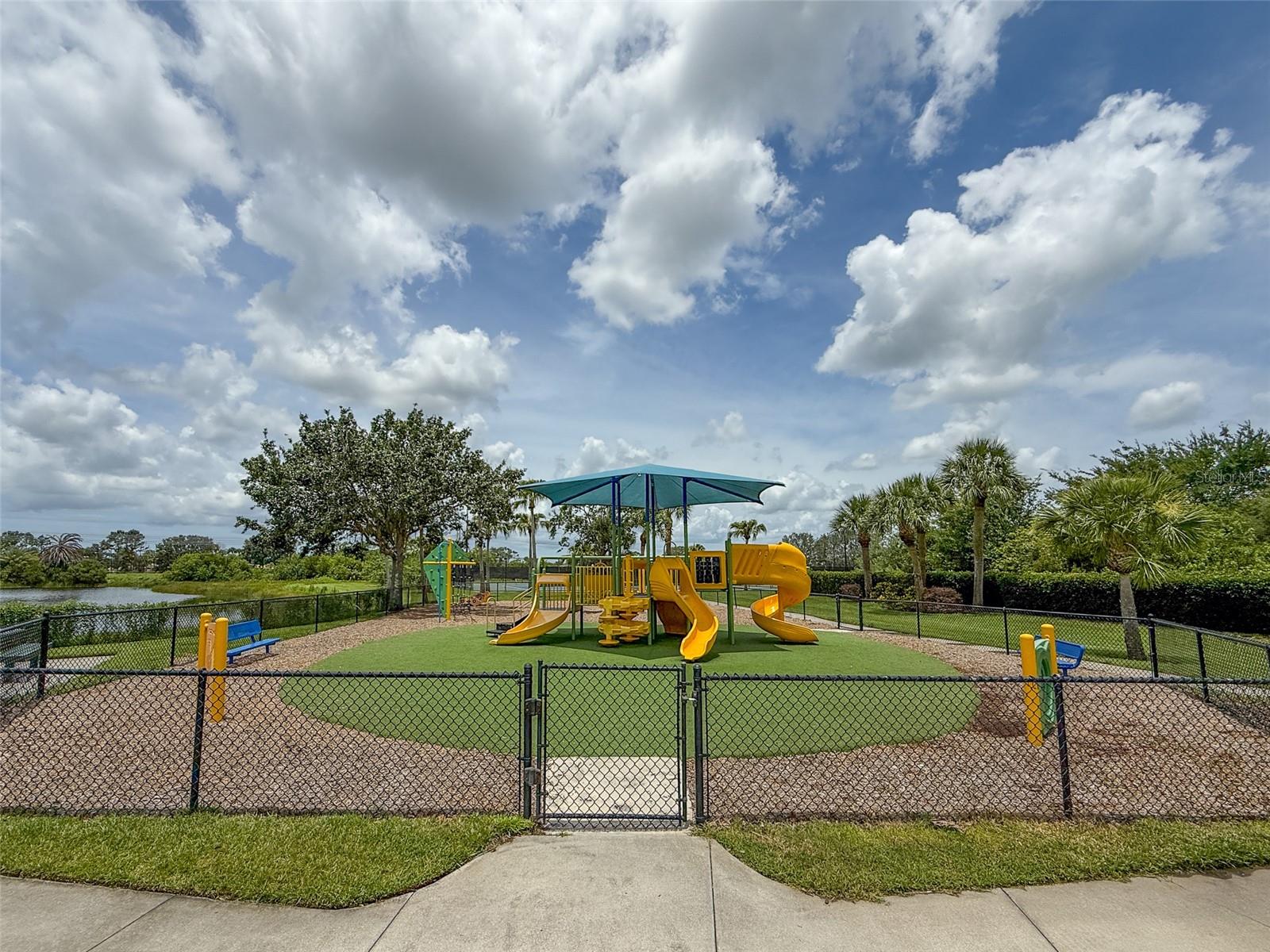 Image 38 of 46 For 8222 Haven Harbour Way