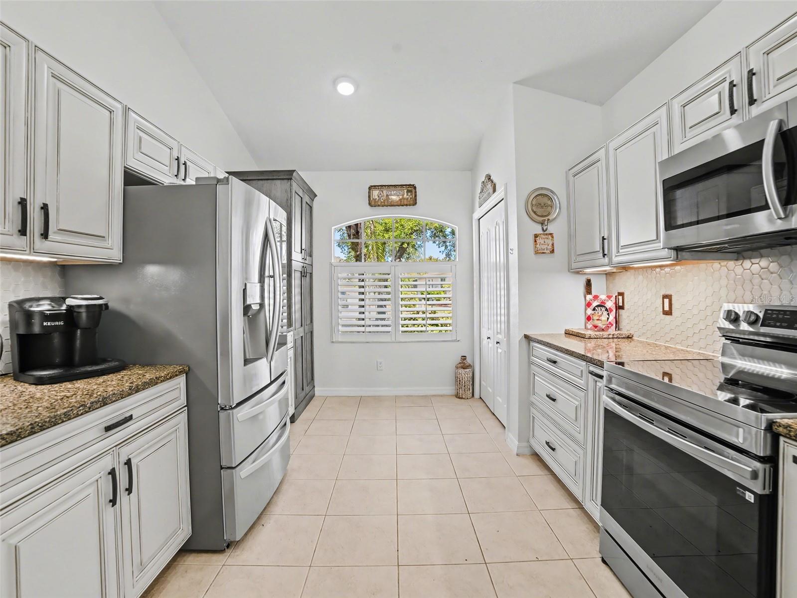 Image 8 of 46 For 8222 Haven Harbour Way