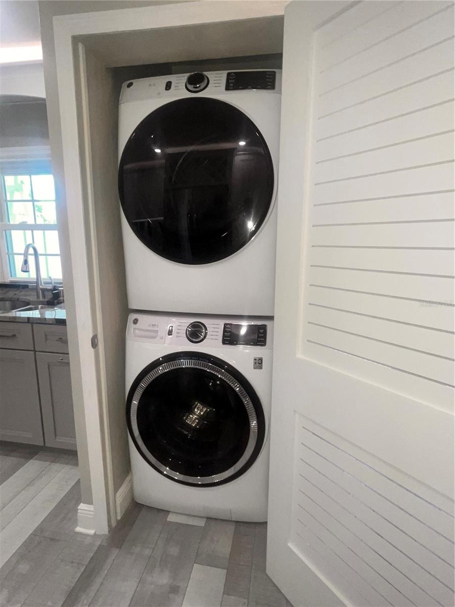 Image 12 of 59 For 5075 Starfish Drive Se B