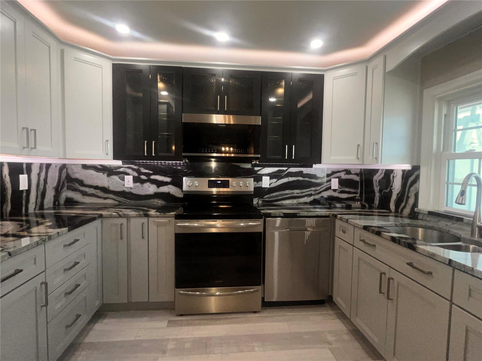 Image 5 of 59 For 5075 Starfish Drive Se B