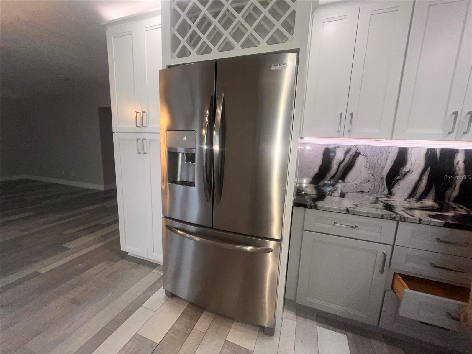 Image 7 of 59 For 5075 Starfish Drive Se B