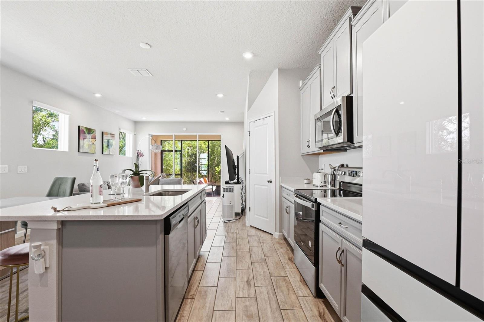 Image 6 of 82 For 4220 Cloud Hopper Way