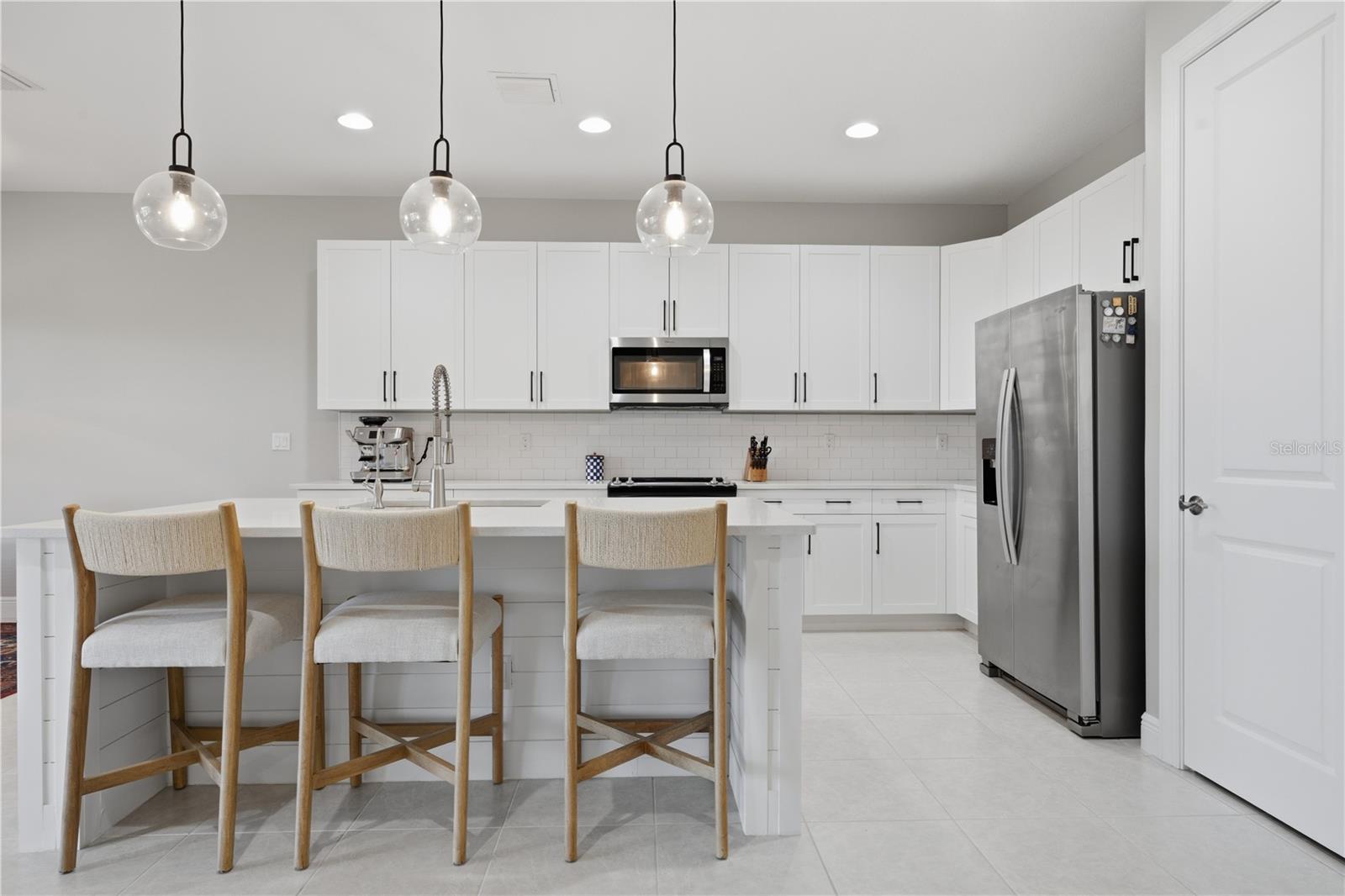 Listing photo id 8 for 1650 Segovia Circle