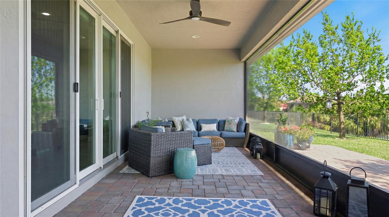 Listing photo id 26 for 1650 Segovia Circle