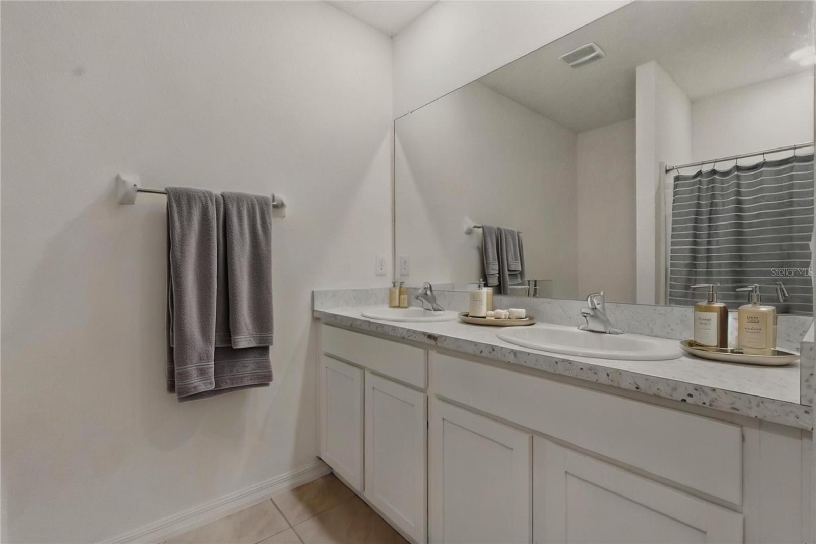 Image 8 of 54 For 33922 Jasper Stone Drive