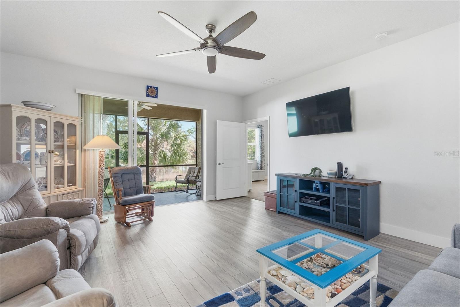 Image 10 of 30 For 132 51st Street Circle E