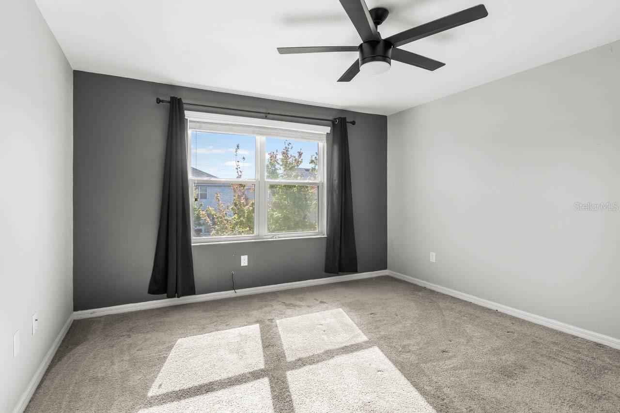 Image 18 of 26 For 7052 Summer Holly Place